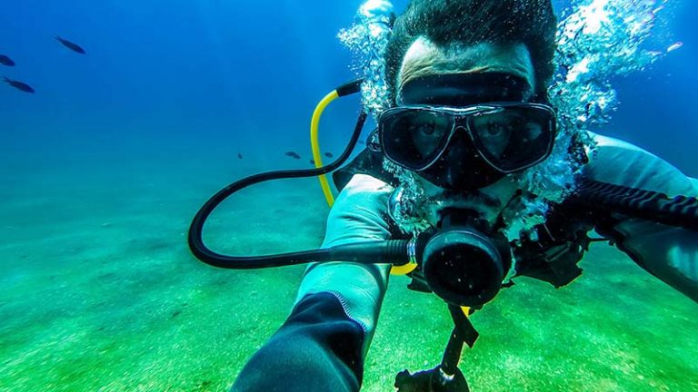 scuba diving regulator vice tool