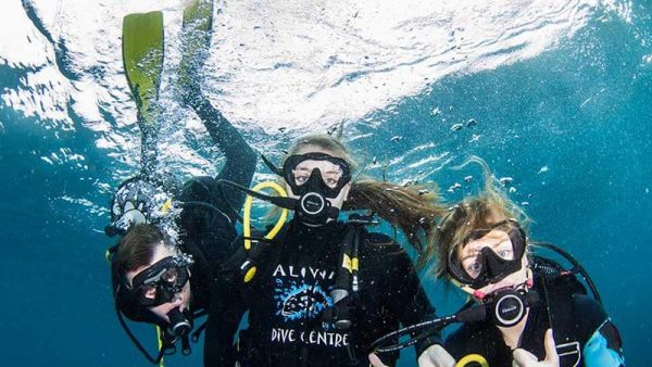 How Much Does Scuba Gear Cost Diving Gear Buying Tips Scuba Diving 