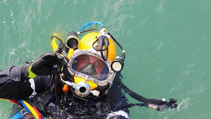 How A Snorkel Works Breathe Underwater Safely